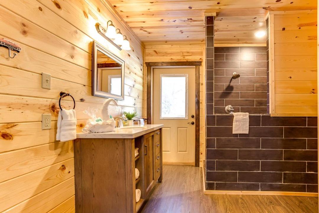 Route 66 Cabin Pigeon Forge Bilik gambar