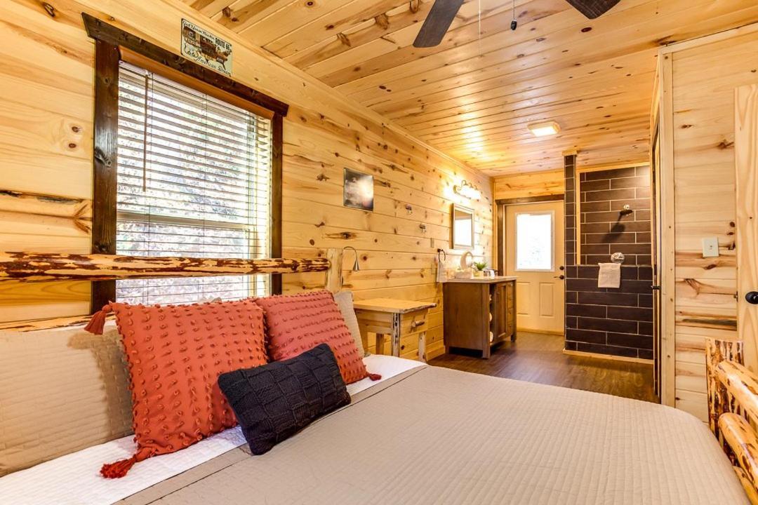 Route 66 Cabin Pigeon Forge Bilik gambar